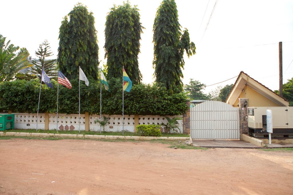 Forte Royale Hotel Accra Buitenkant foto