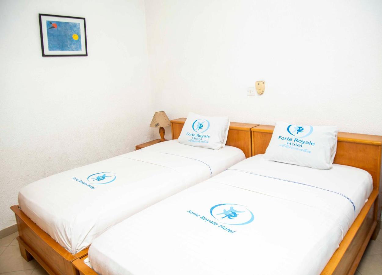 Forte Royale Hotel Accra Buitenkant foto
