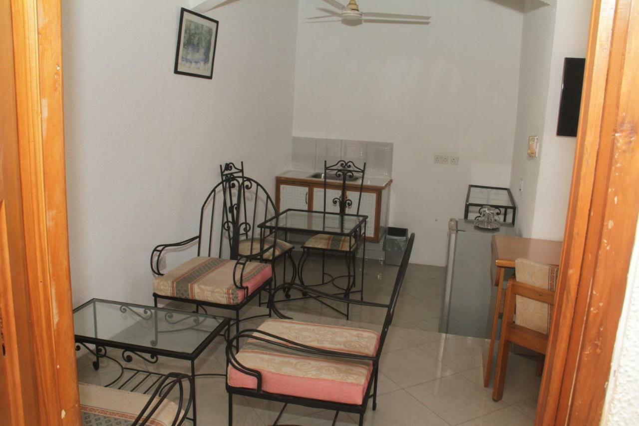 Forte Royale Hotel Accra Buitenkant foto
